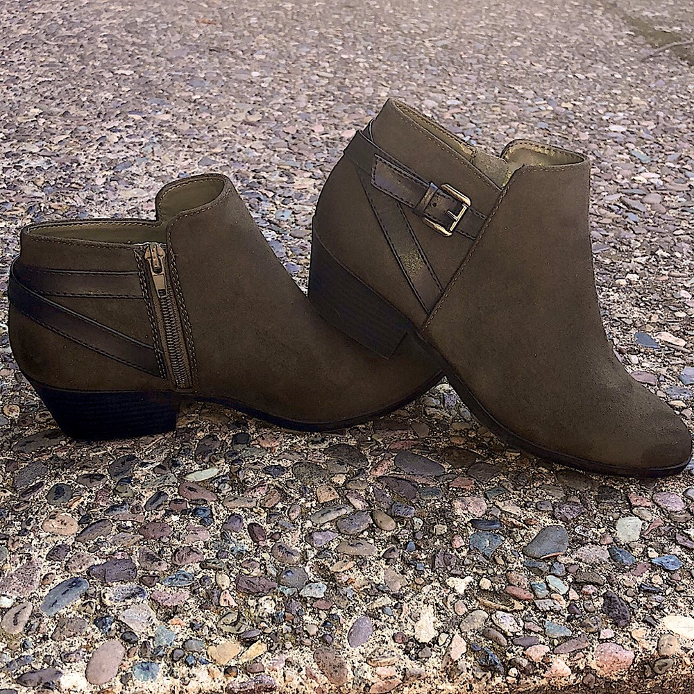 Women’s suede ankle boots